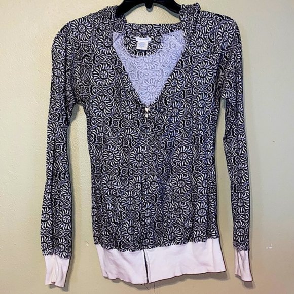 Maurice’s Full zip long sleeve shirt - Picture 2 of 4